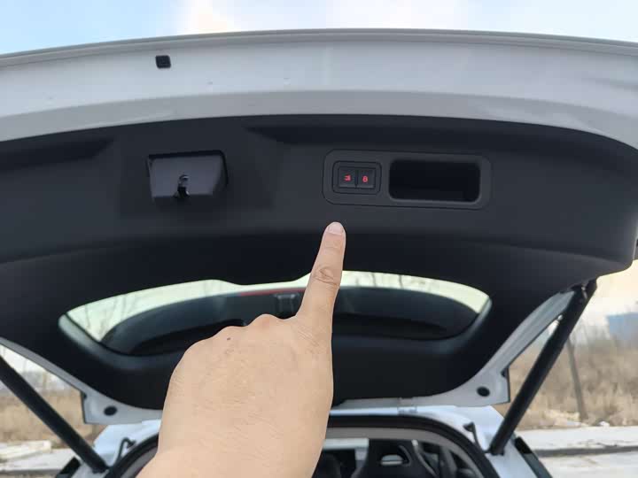 Фото 21 - BYD Sea Lion 05 DM-i Hybrid