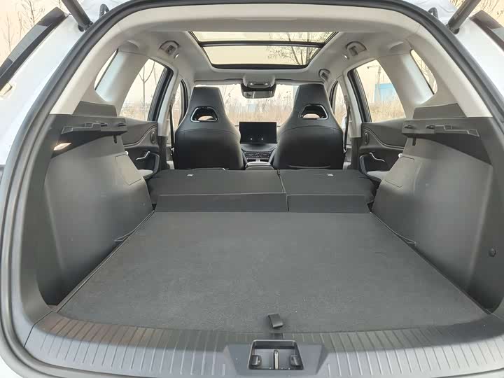 Фото 22 - BYD Sea Lion 05 DM-i Hybrid