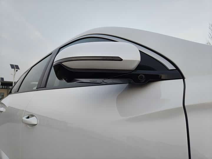 Фото 23 - BYD Sea Lion 05 DM-i Hybrid