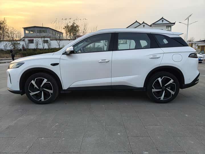 Фото 8 - BYD Sea Lion 05 DM-i Hybrid