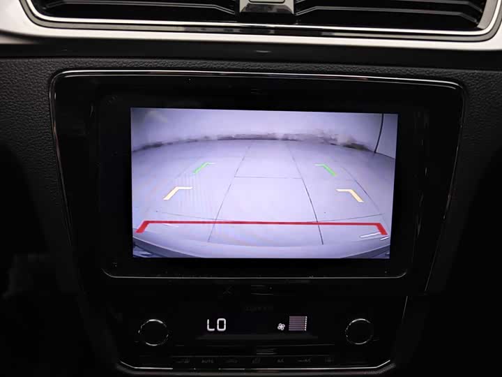 Фото 8 - Skoda Rapid