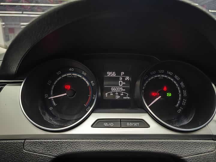 Фото 9 - Skoda Rapid