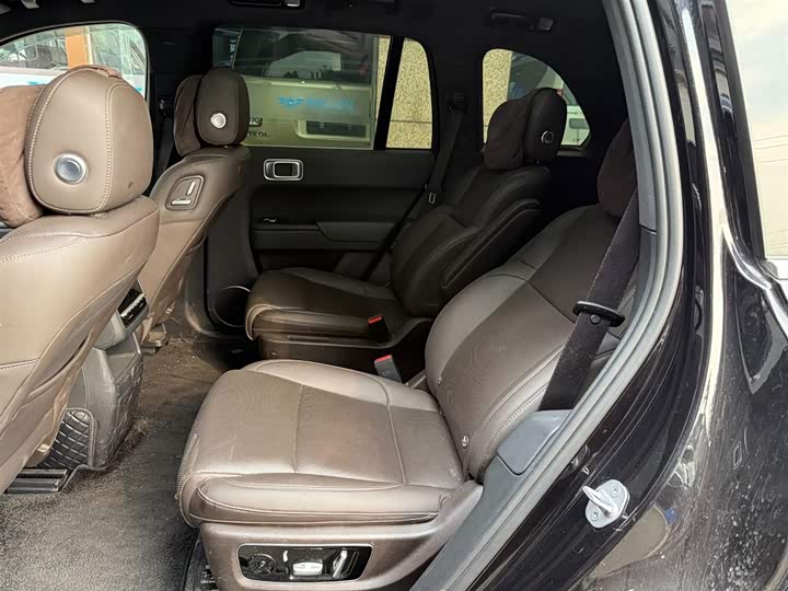 Фото 10 - LiXiang L8