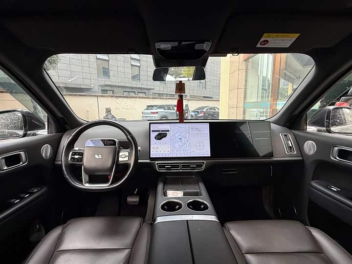 Фото 11 - LiXiang L8