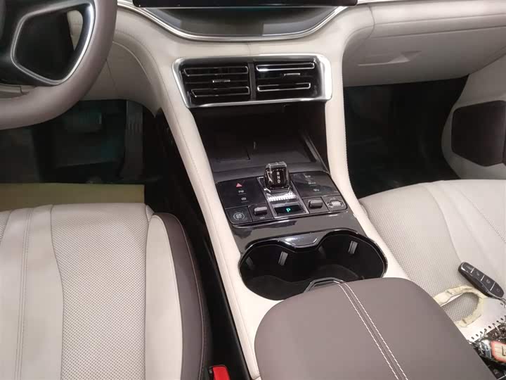 Фото 14 - BYD Song Plus Hybrid/EV