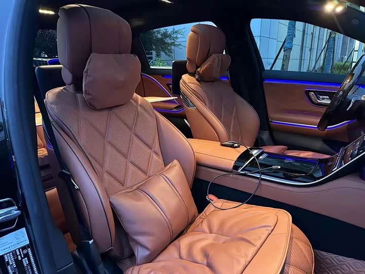 Фото 7 - Mercedes-Benz Maybach S-Class