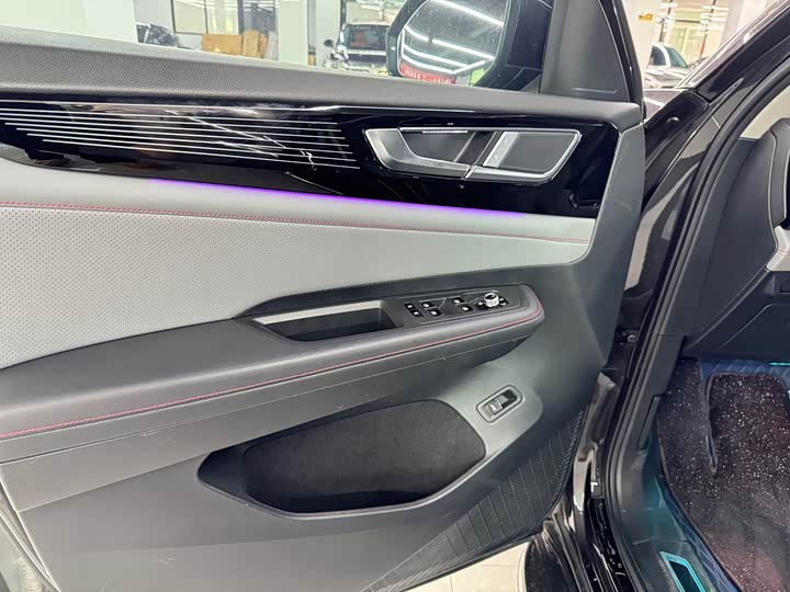 Фото 16 - Volkswagen Teramont X