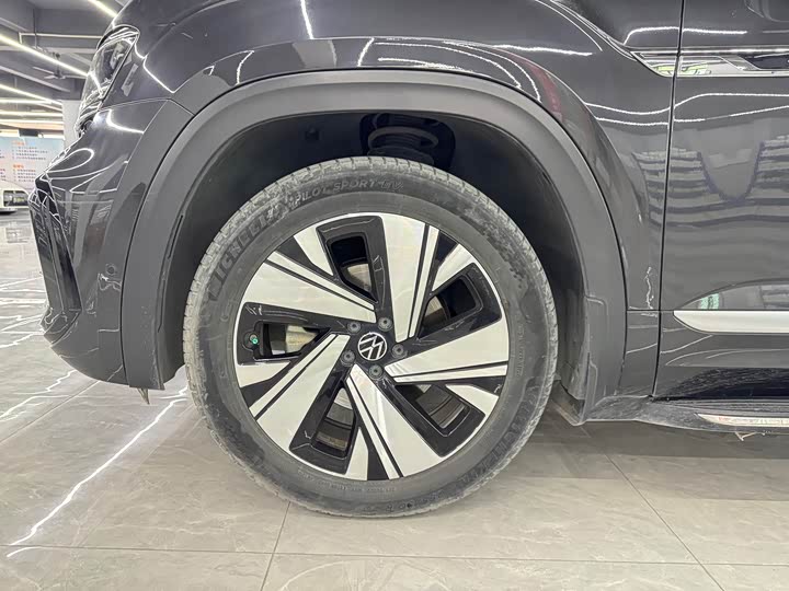 Фото 7 - Volkswagen Teramont X