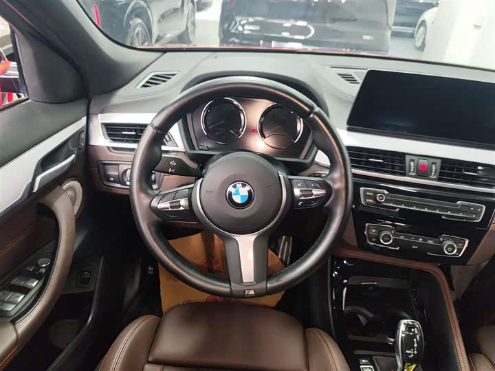 Фото 11 - BMW X2