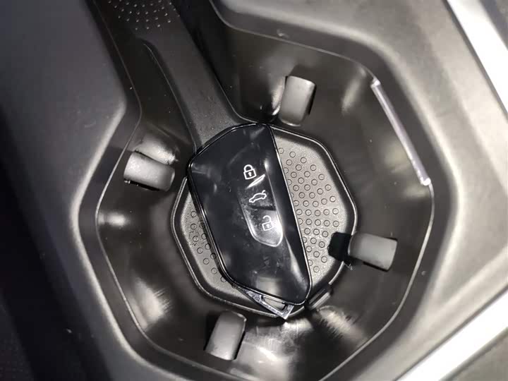 Фото 9 - Volkswagen Talagon