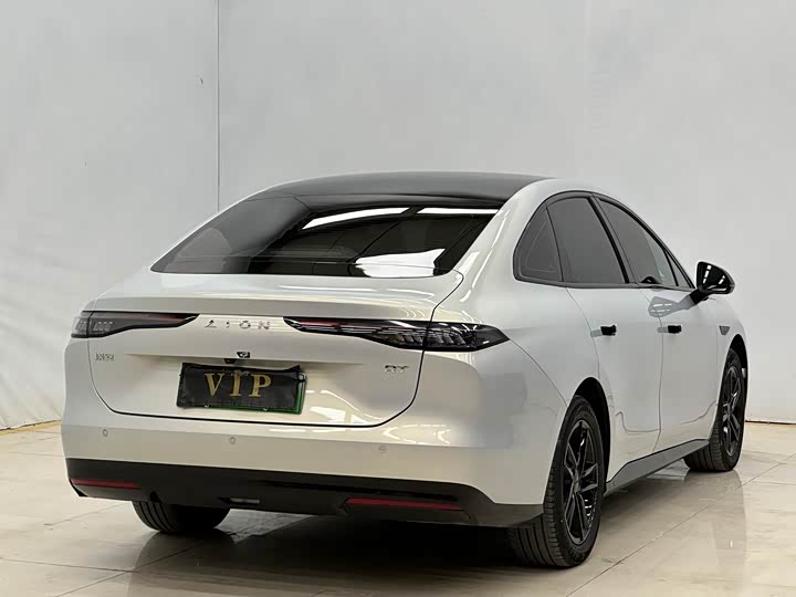 Фото 10 - GAC Aion RT