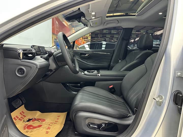 Фото 5 - GAC Aion RT