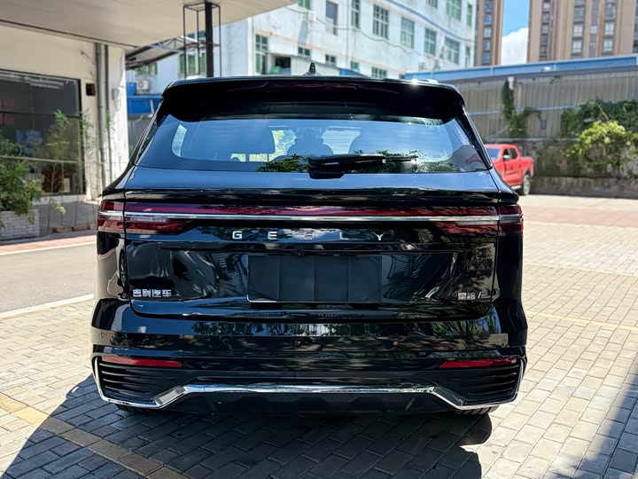 Фото 5 - Geely Monjaro