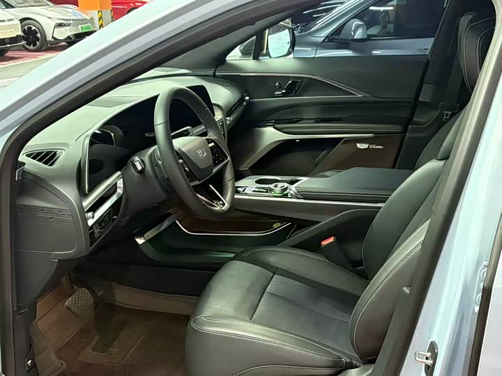 Фото 4 - Cadillac Lyriq