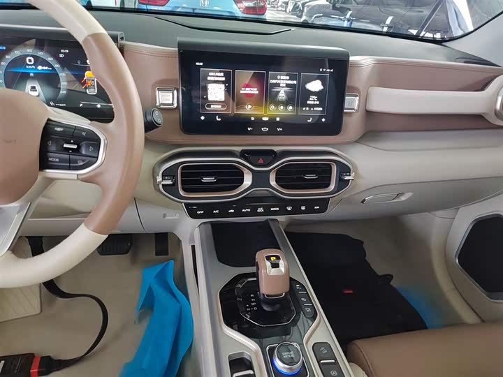 Фото 13 - Geely Icon