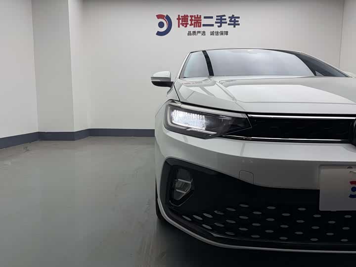 Фото 10 - Volkswagen Lavida