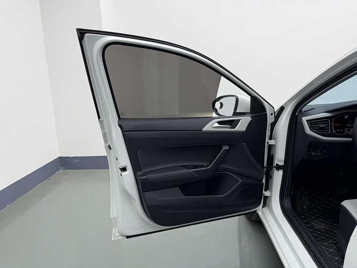 Фото 14 - Volkswagen Lavida