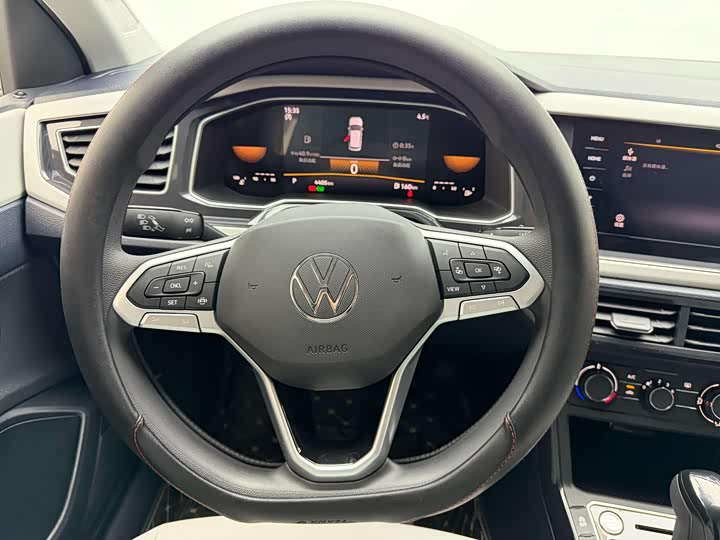 Фото 24 - Volkswagen Lavida