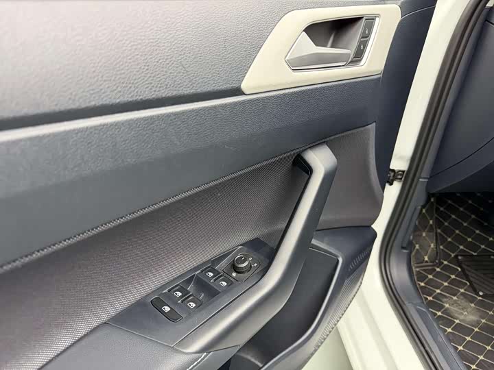 Фото 30 - Volkswagen Lavida