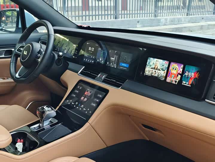 Фото 6 - LiXiang One