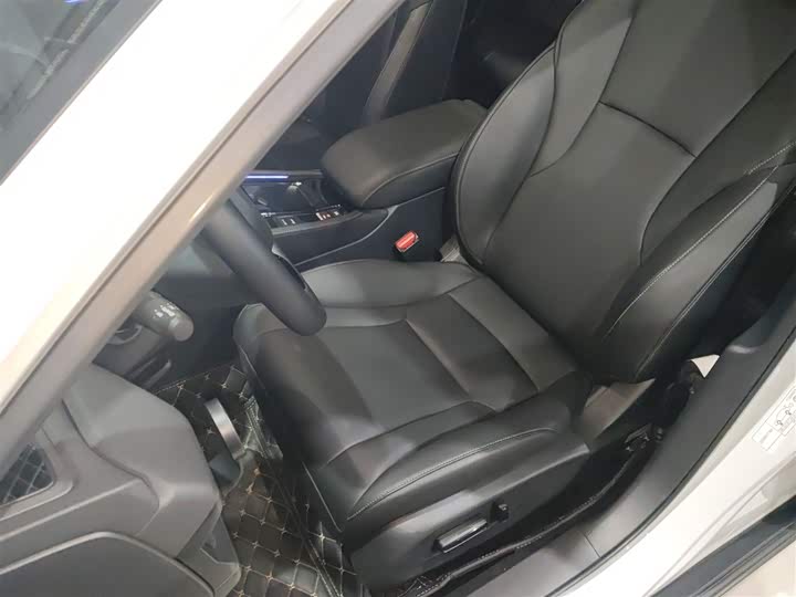 Фото 14 - Honda Accord