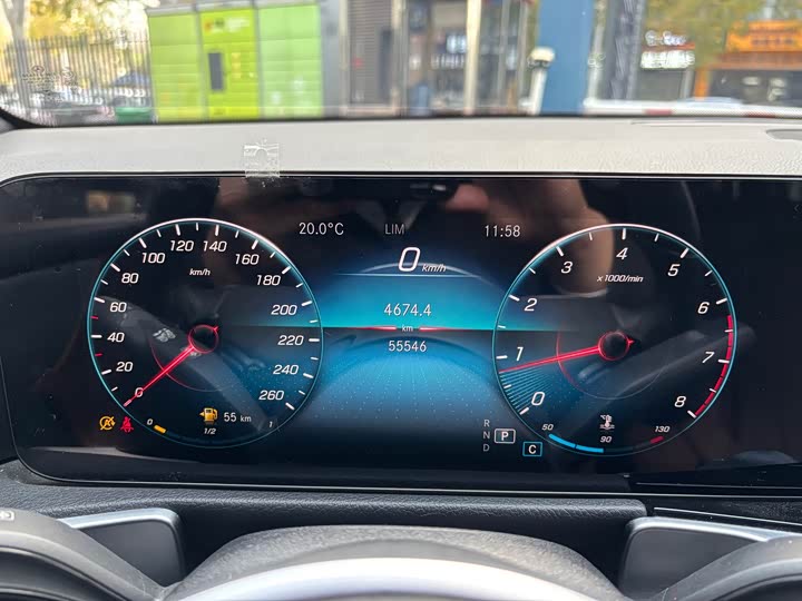 Фото 10 - Mercedes-Benz GLB-Class