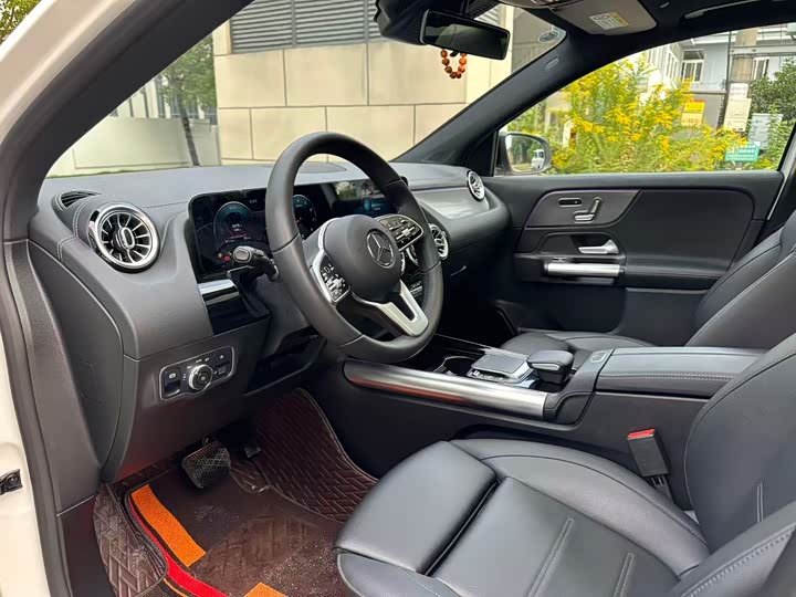 Фото 5 - Mercedes-Benz GLA-Class