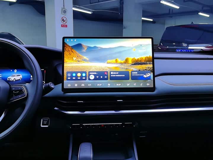 Фото 13 - Geely Okavango L