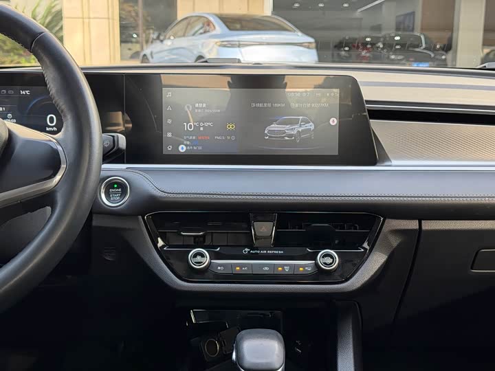 Фото 13 - Ford Escort