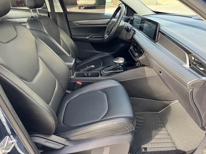 Фото 17 - Ford Escort