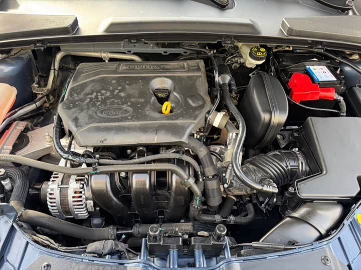 Фото 19 - Ford Escort