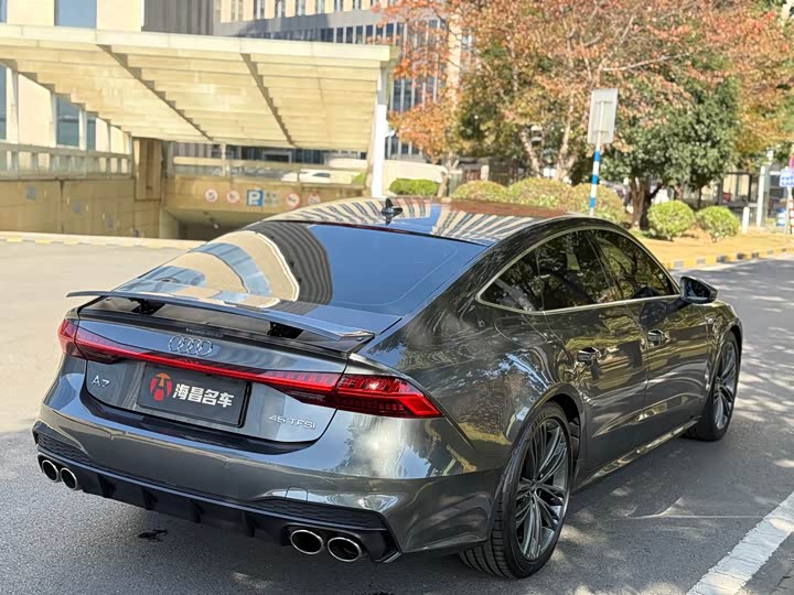 Фото 6 - Audi A7