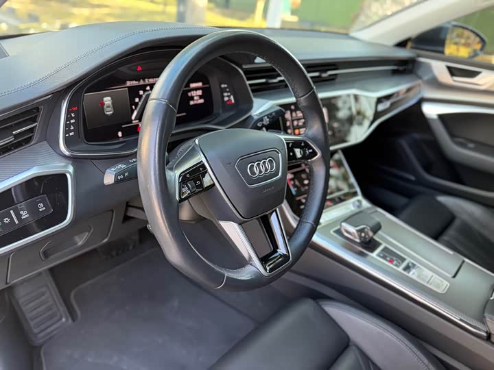 Фото 7 - Audi A7