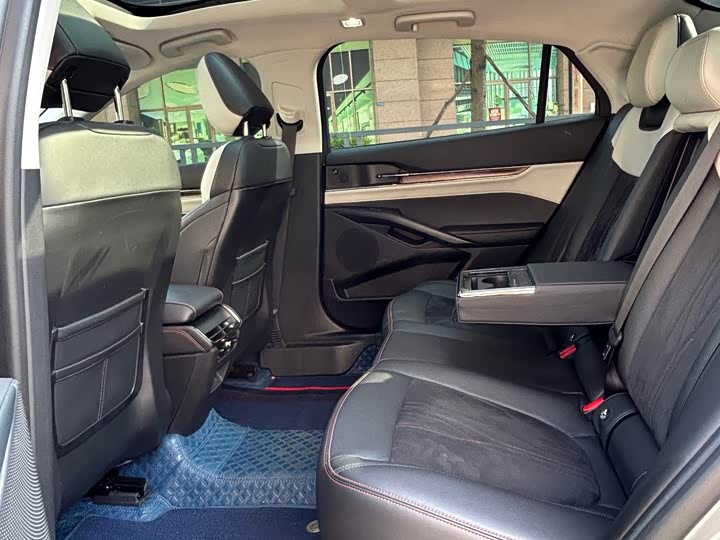 Фото 16 - Ford Mondeo