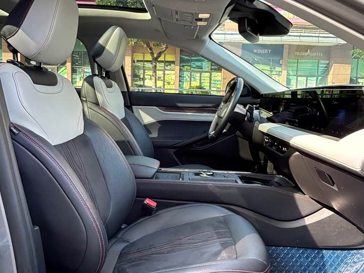 Фото 17 - Ford Mondeo