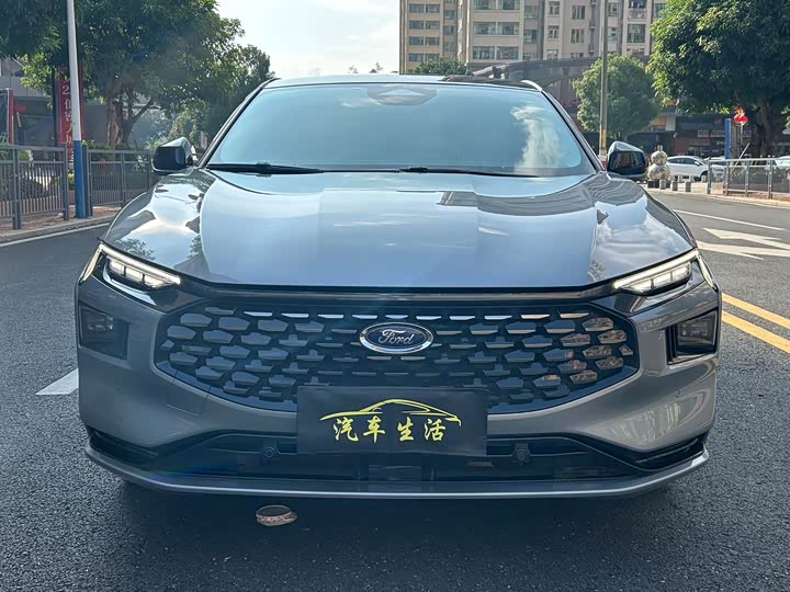 Фото 2 - Ford Mondeo