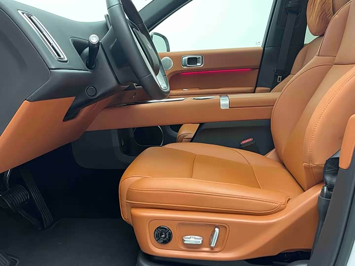 Фото 9 - LiXiang L6