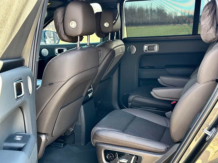 Фото 11 - LiXiang L9