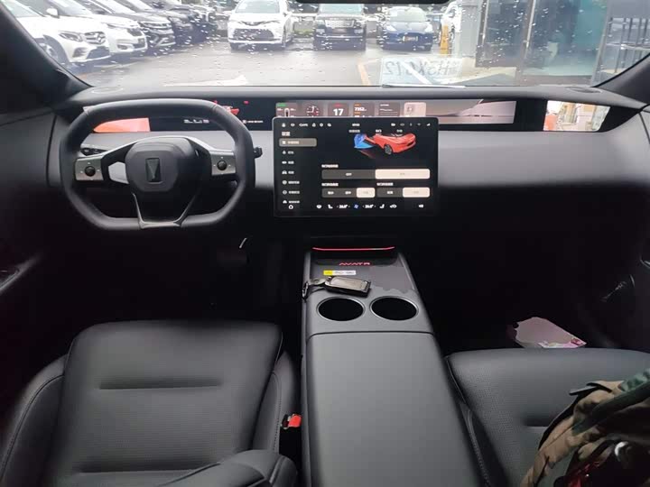 Фото 12 - Avatr 06