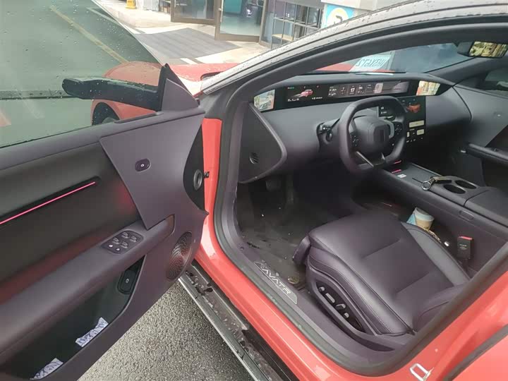 Фото 13 - Avatr 06