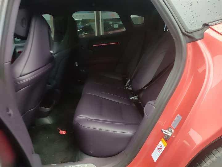 Фото 14 - Avatr 06