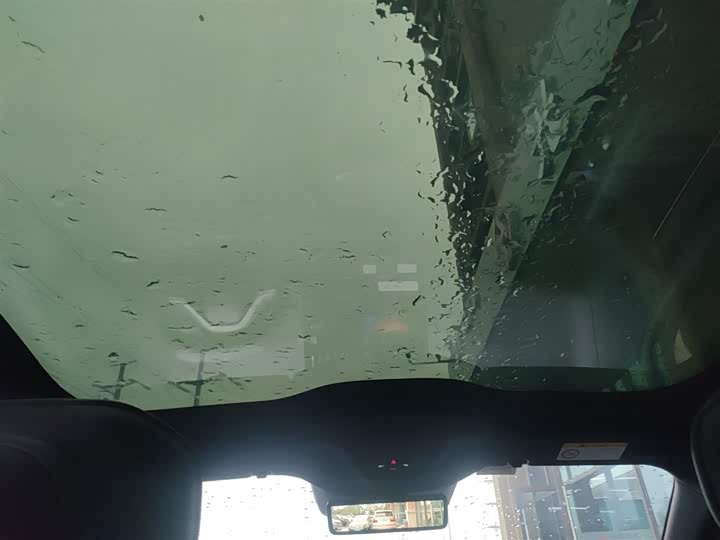 Фото 8 - Avatr 06