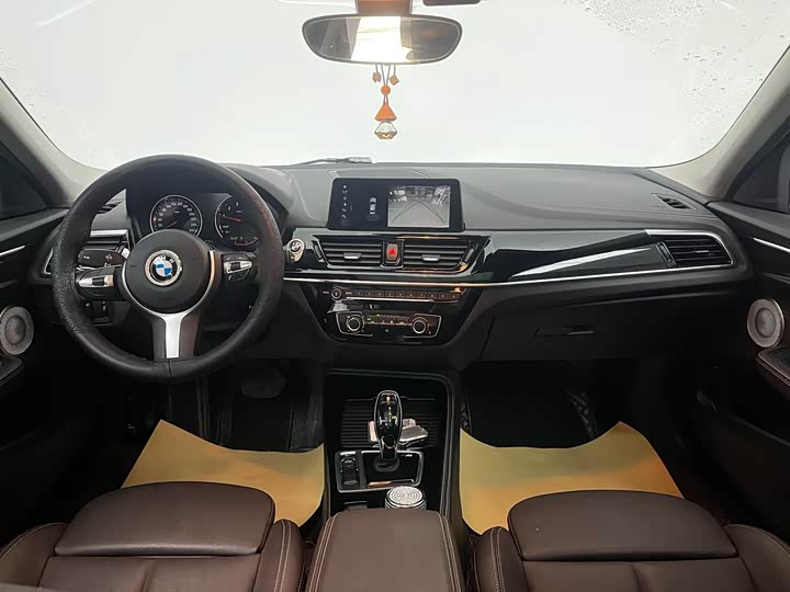 Фото 11 - BMW 1 Series