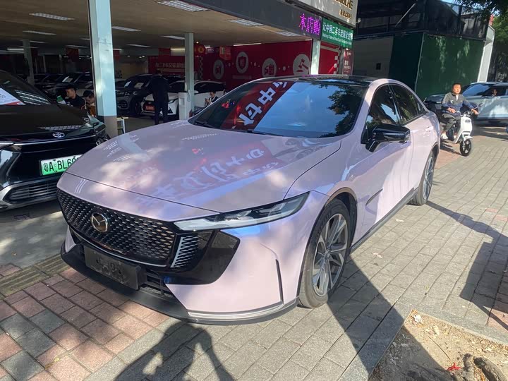 Фото 1 - Mazda EZ-6