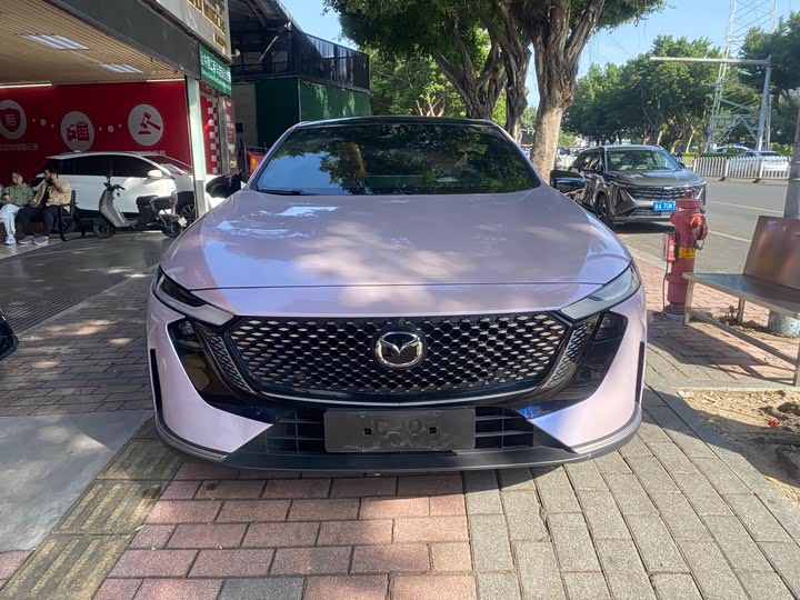 Фото 2 - Mazda EZ-6