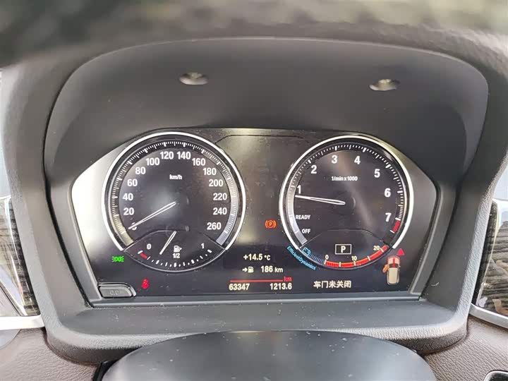 Фото 12 - BMW X1