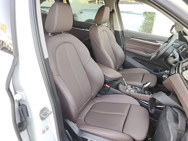 Фото 25 - BMW X1