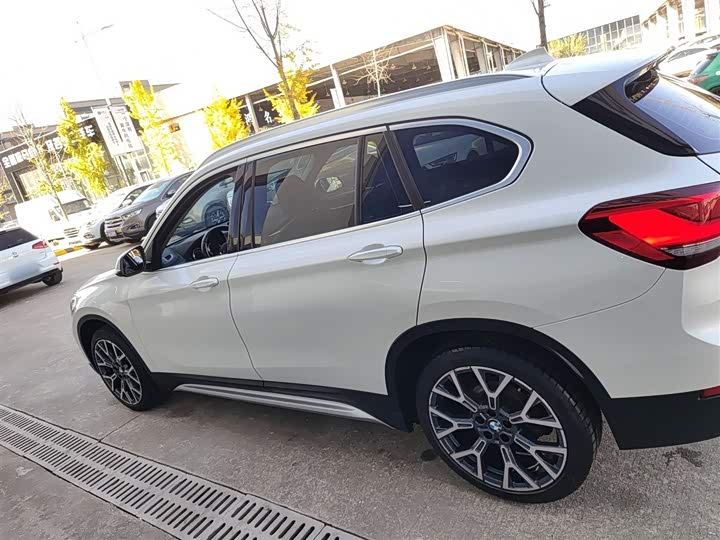 Фото 5 - BMW X1