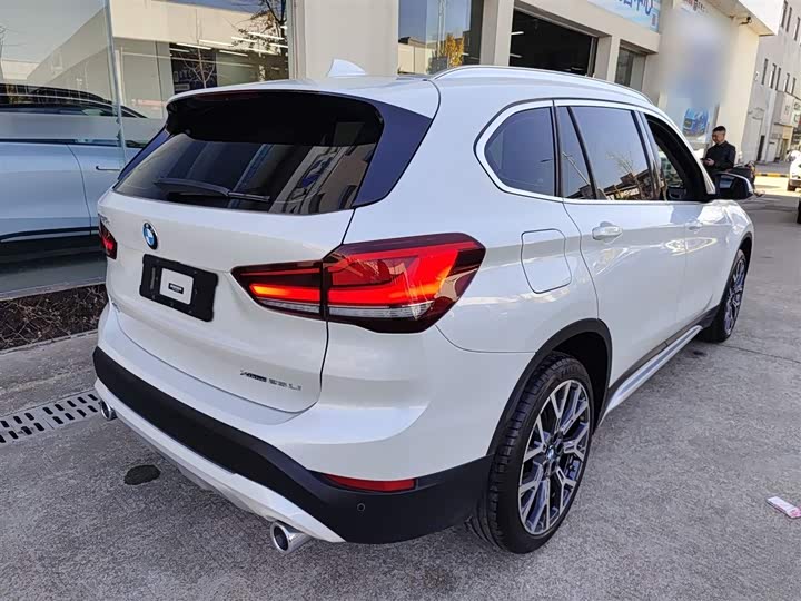 Фото 7 - BMW X1