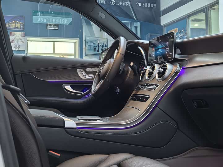 Фото 16 - Mercedes-Benz GLC-Class